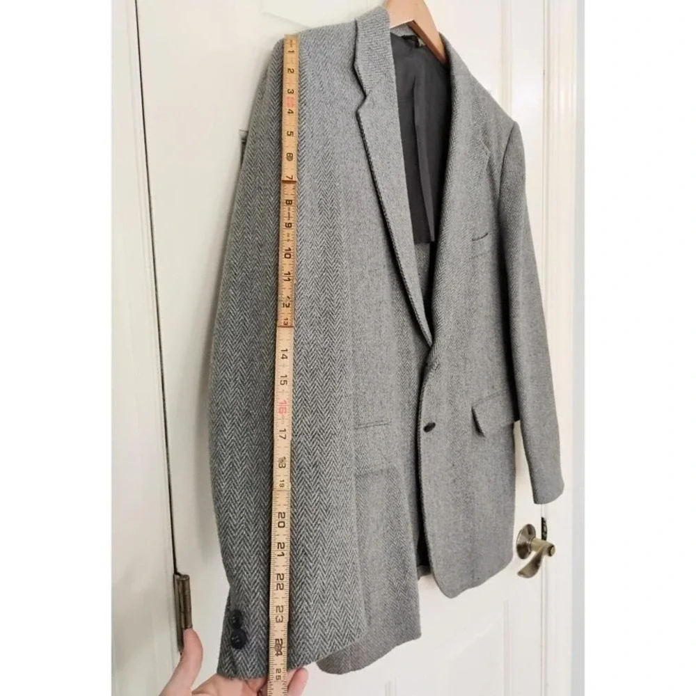 VTG John Blair Herringbone Blazer Mens 40 Gray Two Button Wool Blend Sport Coat